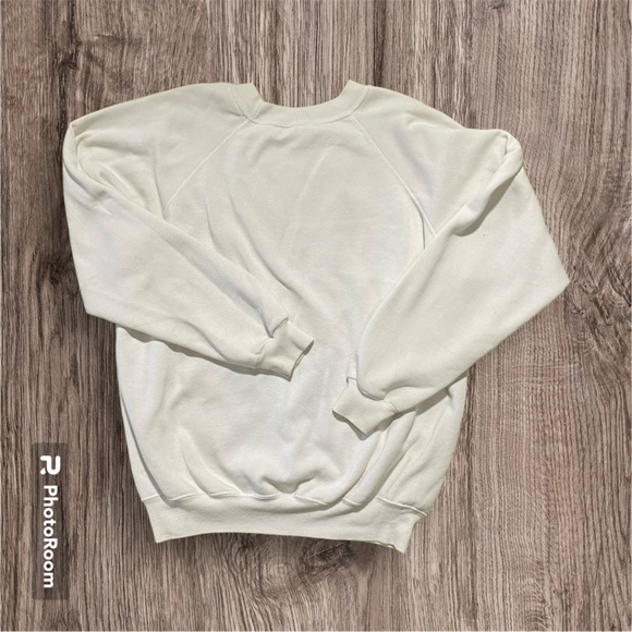 Hanes vintage crewneck great condtion - Picture 2 of 3